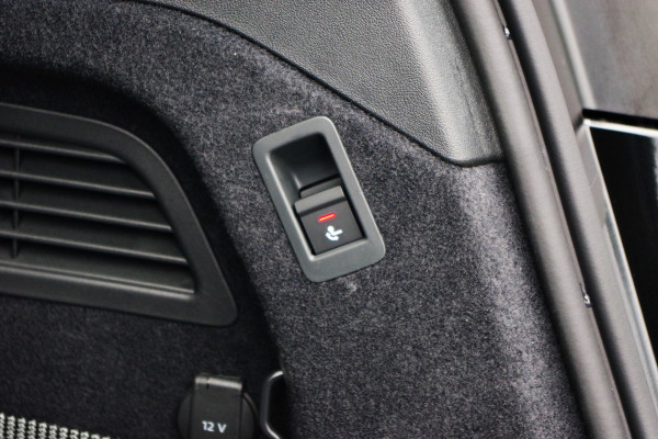 Audi A6 Avant 2.0 e-Hybrid Plug-In Quattro S-Line Edition Competition 367 PK, Luchtvering, Trekhaak, Panoramadak