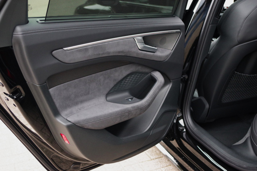 Audi A6 Avant 2.0 e-Hybrid Plug-In Quattro S-Line Edition Competition 367 PK, Luchtvering, Trekhaak, Panoramadak