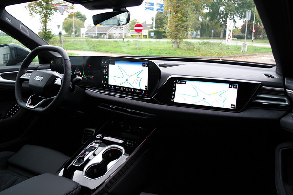 Audi A6 Avant 2.0 e-Hybrid Plug-In Quattro S-Line Edition Competition 367 PK, Luchtvering, Trekhaak, Panoramadak