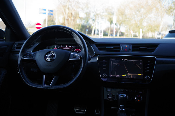 Škoda Superb Combi 1.4 TSI iV 218m PK Sportline BNS PHEV, Panoramadak, Adap. Cruise Control, Matrix-LED