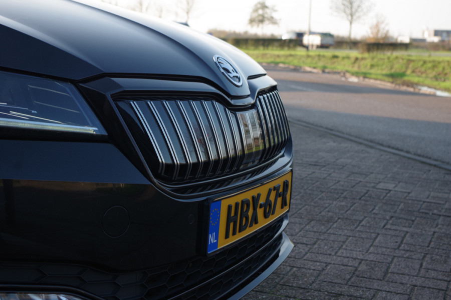 Škoda Superb Combi 1.4 TSI iV 218m PK Sportline BNS PHEV, Panoramadak, Adap. Cruise Control, Matrix-LED