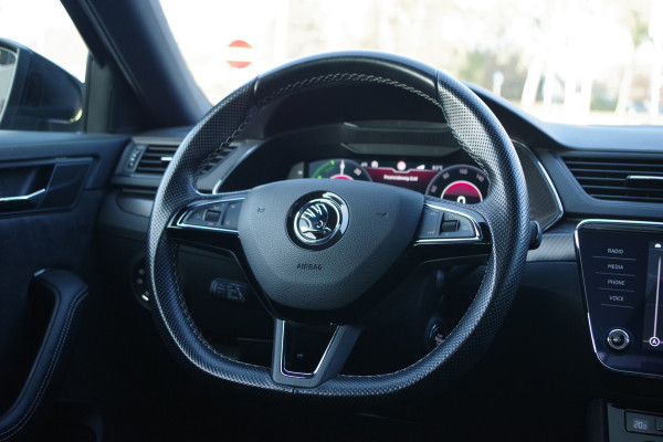 Škoda Superb Combi 1.4 TSI iV 218m PK Sportline BNS PHEV, Panoramadak, Adap. Cruise Control, Matrix-LED