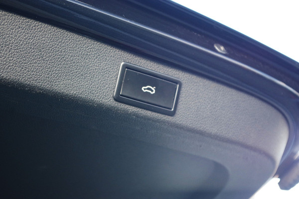 Škoda Superb Combi 1.4 TSI iV 218m PK Sportline BNS PHEV, Panoramadak, Adap. Cruise Control, Matrix-LED