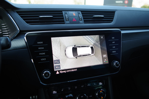 Škoda Superb Combi 1.4 TSI iV 218m PK Sportline BNS PHEV, Panoramadak, Adap. Cruise Control, Matrix-LED