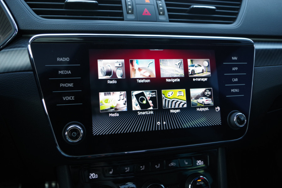 Škoda Superb Combi 1.4 TSI iV 218m PK Sportline BNS PHEV, Panoramadak, Adap. Cruise Control, Matrix-LED