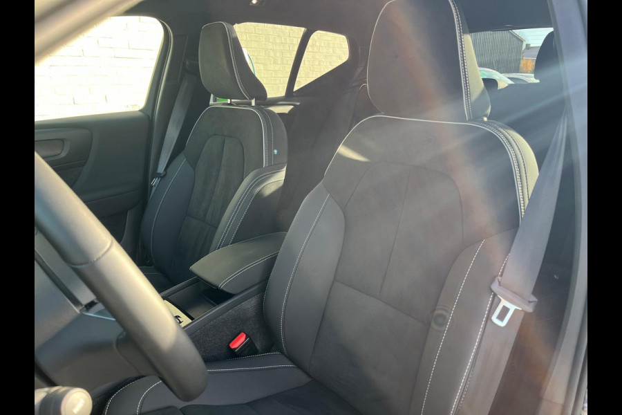 Volvo XC40 1.5 T5 Plug-in hybrid Ultimate Bright | Adaptieve cruise | Panorama dak | Blis | Harman Kardon |