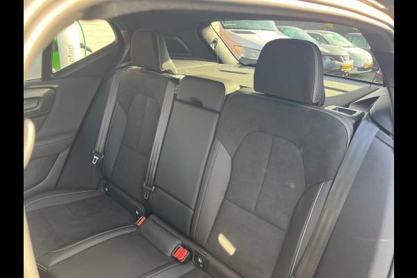 Volvo XC40 1.5 T5 Plug-in hybrid Ultimate Bright | Adaptieve cruise | Panorama dak | Blis | Harman Kardon |