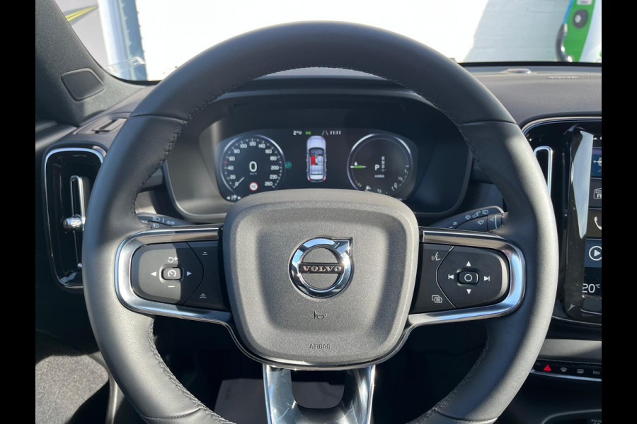 Volvo XC40 1.5 T5 Plug-in hybrid Ultimate Bright | Adaptieve cruise | Panorama dak | Blis | Harman Kardon |