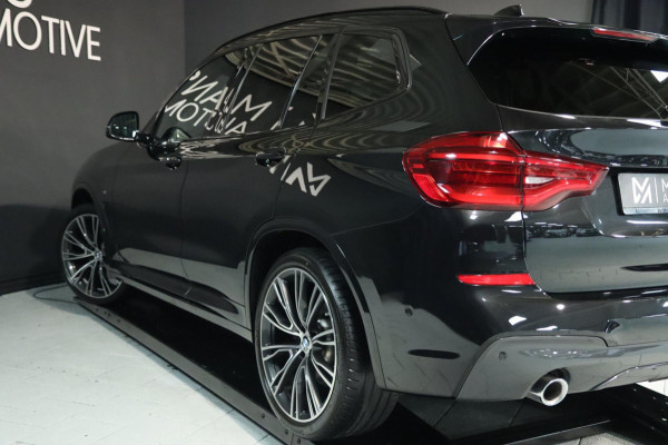 BMW X3 XDrive30i M Sport / PANODAK / HUD / MEMORY / DODEHOEK / KEYLESS