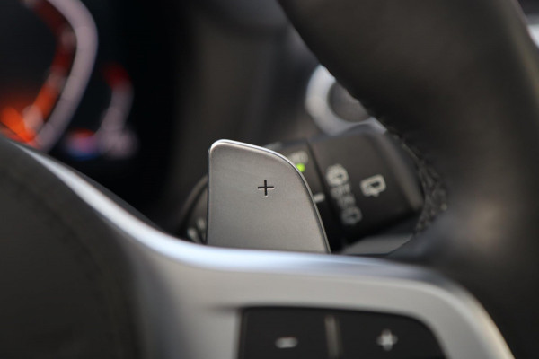 BMW X3 XDrive30i M Sport / PANODAK / HUD / MEMORY / DODEHOEK / KEYLESS