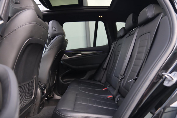 BMW X3 XDrive30i M Sport / PANODAK / HUD / MEMORY / DODEHOEK / KEYLESS