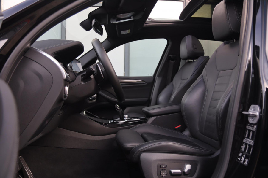 BMW X3 XDrive30i M Sport / PANODAK / HUD / MEMORY / DODEHOEK / KEYLESS
