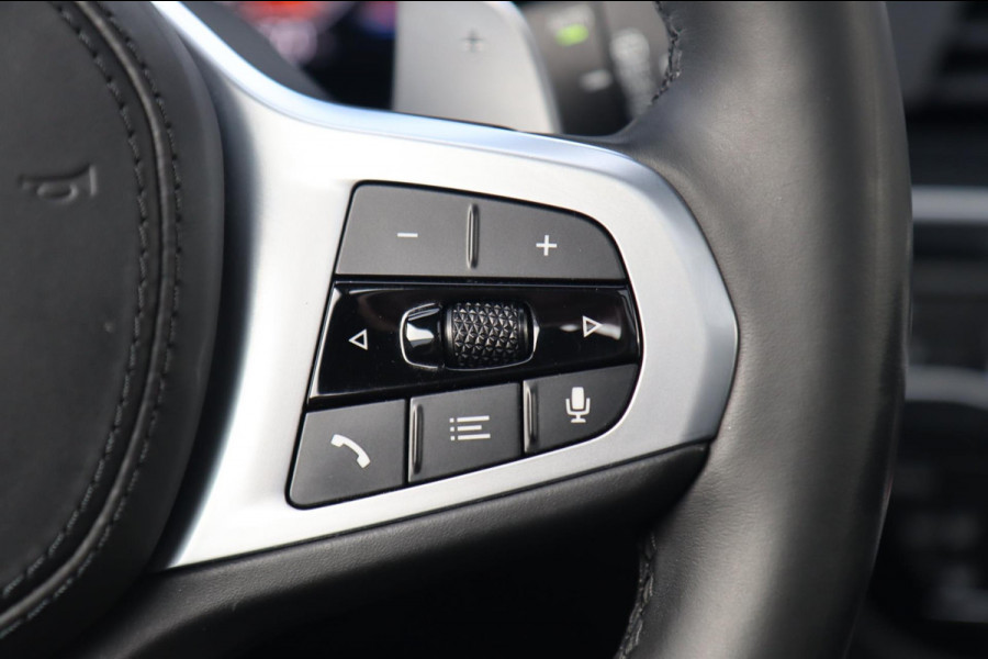 BMW X3 XDrive30i M Sport / PANODAK / HUD / MEMORY / DODEHOEK / KEYLESS