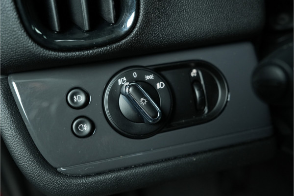 MINI Countryman 1.5 Cooper | Volledig uitgerust | Panorama | H/K | Adaptief Cruise