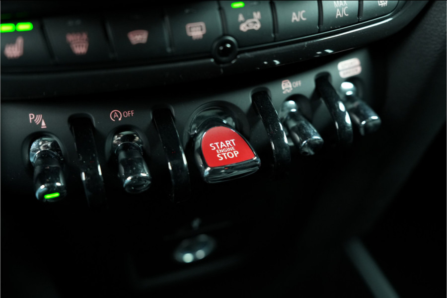 MINI Countryman 1.5 Cooper | Volledig uitgerust | Panorama | H/K | Adaptief Cruise