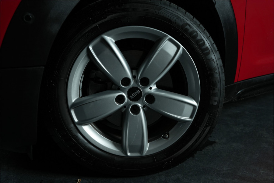 MINI Countryman 1.5 Cooper | Volledig uitgerust | Panorama | H/K | Adaptief Cruise