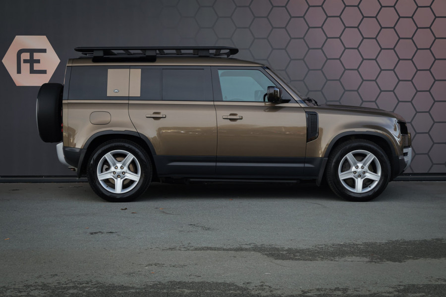 Land Rover Defender 110 P400e 110 SE | ADAPTIVE CRUISE | BLACK PACK | COMFORT PACK | COLD CLIMATE PACK | OFF-ROAD PACK | HEAD-UP | CLEARSIGHT BINNEN