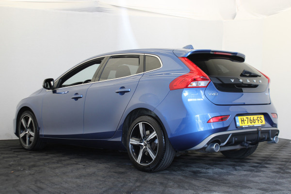 Volvo V40 1.5 T3 Polar+ Sport |Pano|Stoelverwarming|Trekhaak|