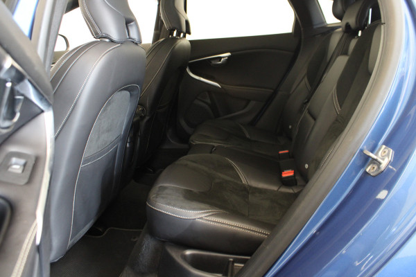 Volvo V40 1.5 T3 Polar+ Sport |Pano|Stoelverwarming|Trekhaak|