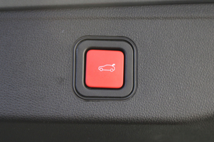 Jeep Avenger 1.2 Altitude |Stoelverwarming|Camera|Navi|