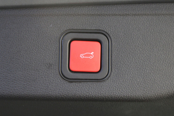 Jeep Avenger 1.2 Altitude |Stoelverwarming|Camera|Navi|