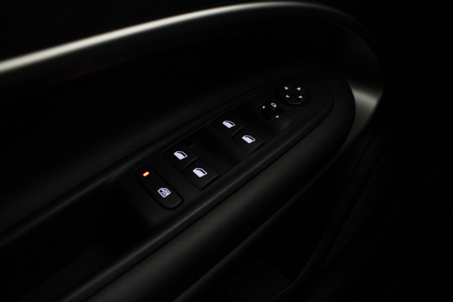 Jeep Avenger 1.2 Altitude |Stoelverwarming|Camera|Navi|