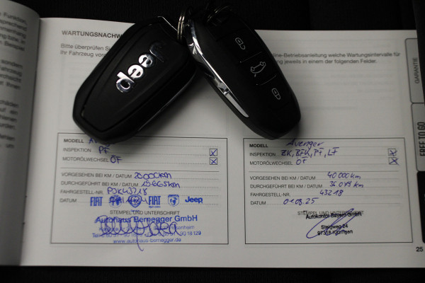 Jeep Avenger 1.2 Altitude |Stoelverwarming|Camera|Navi|