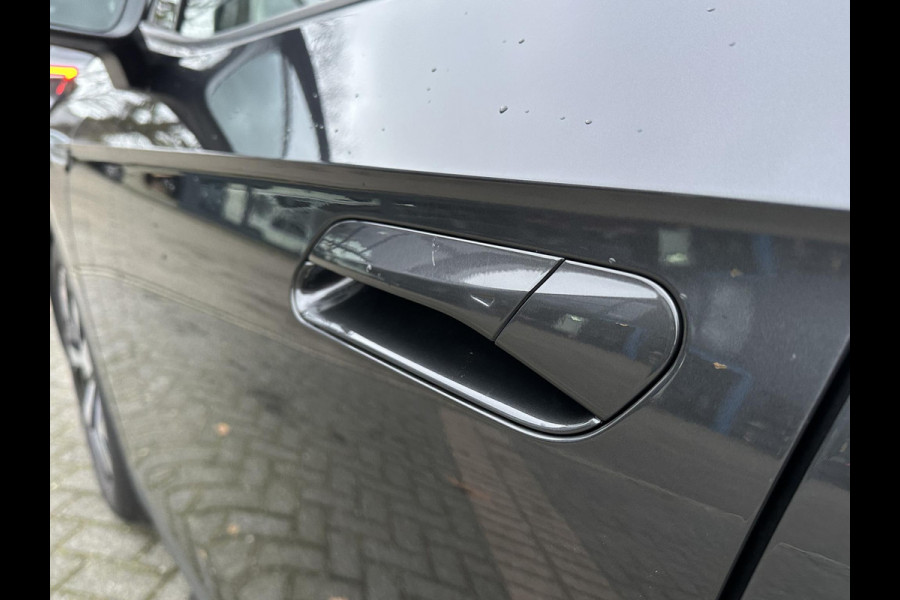 Volkswagen ID.4 MAX Pro 77 kWh COMPLETE AUTO|WARMTEPOMP| SPORTSTOELEN| ELEK. STOELEN MET MEMORY + MASSAGE| ELEK. TREKHAAK| ELEK. ACHTERKLEP| 360 CAMERA VOORRUITVERWARMING| PANO|