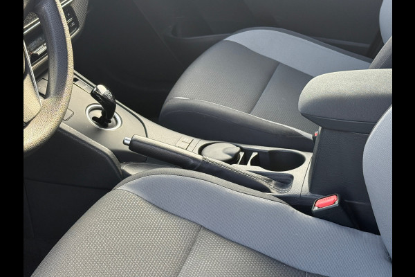 Toyota Auris 1.8 AUT Hybrid Now 1e Eigenaar|Dealer Onderhouden