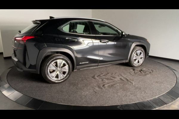 Lexus UX 300e Business 54 kWh Elektrisch Rijden in Stijl | Nette auto | Apple Carplay / Android Auto
