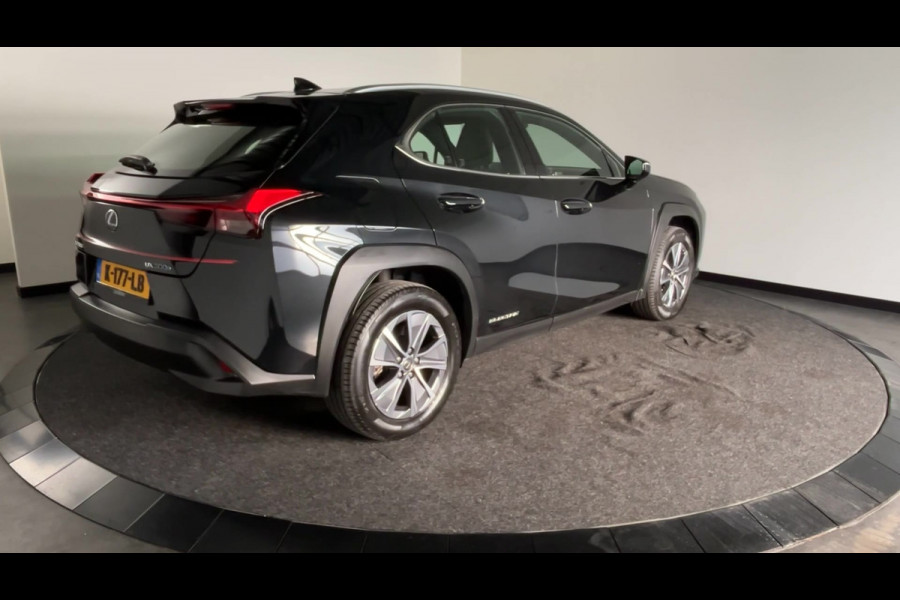 Lexus UX 300e Business 54 kWh Elektrisch Rijden in Stijl | Nette auto | Apple Carplay / Android Auto