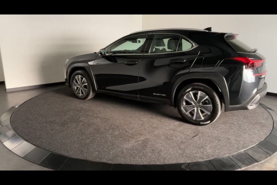 Lexus UX 300e Business 54 kWh Elektrisch Rijden in Stijl | Nette auto | Apple Carplay / Android Auto