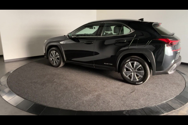 Lexus UX 300e Business 54 kWh Elektrisch Rijden in Stijl | Nette auto | Apple Carplay / Android Auto