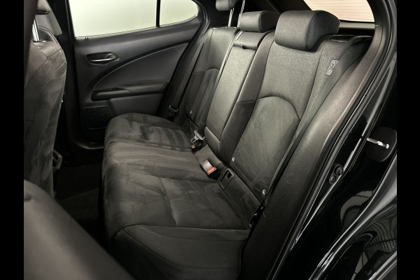 Lexus UX 300e Business 54 kWh Elektrisch Rijden in Stijl | Nette auto | Apple Carplay / Android Auto