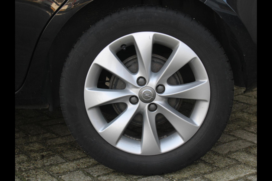 Opel Corsa 1.4 Favourite | NAVIGATIE | APPLE CARPLAY |
