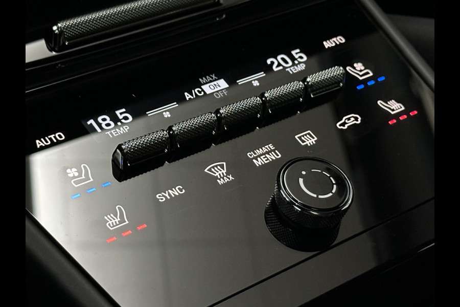 Porsche Cayenne 3.0 E-Hybrid | 360 Camera | ACC | Sport-Design | Panorama | Soft-Close | Nachtzicht | Stoelventilatie | BOSE | Sport-Chrono | Luchtvering | Trekhaak | Stoelverwarming V+A  | Sport-Uitlaat | Matrix-LED | 22'' | Keyless-Entry | Stuurverwarming | Comfortstoelen | Memory | Carplay |
