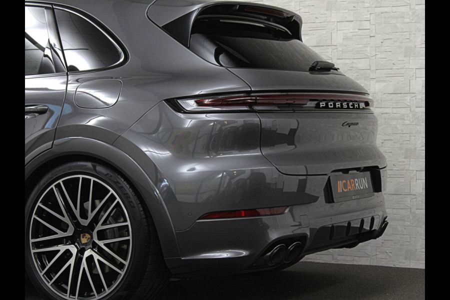 Porsche Cayenne 3.0 E-Hybrid | 360 Camera | ACC | Sport-Design | Panorama | Soft-Close | Nachtzicht | Stoelventilatie | BOSE | Sport-Chrono | Luchtvering | Trekhaak | Stoelverwarming V+A  | Sport-Uitlaat | Matrix-LED | 22'' | Keyless-Entry | Stuurverwarming | Comfortstoelen | Memory | Carplay |