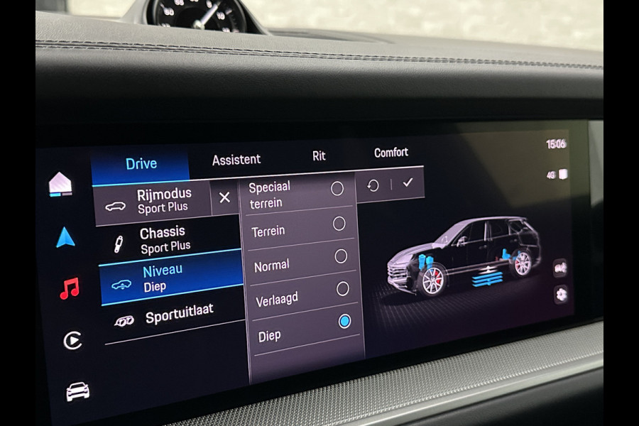 Porsche Cayenne 3.0 E-Hybrid | 360 Camera | ACC | Sport-Design | Panorama | Soft-Close | Nachtzicht | Stoelventilatie | BOSE | Sport-Chrono | Luchtvering | Trekhaak | Stoelverwarming V+A  | Sport-Uitlaat | Matrix-LED | 22'' | Keyless-Entry | Stuurverwarming | Comfortstoelen | Memory | Carplay |