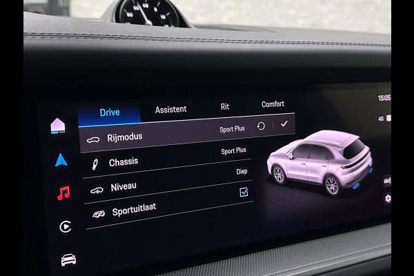 Porsche Cayenne 3.0 E-Hybrid | 360 Camera | ACC | Sport-Design | Panorama | Soft-Close | Nachtzicht | Stoelventilatie | BOSE | Sport-Chrono | Luchtvering | Trekhaak | Stoelverwarming V+A  | Sport-Uitlaat | Matrix-LED | 22'' | Keyless-Entry | Stuurverwarming | Comfortstoelen | Memory | Carplay |