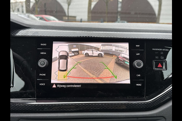 Volkswagen Polo 1.0 TSI Life VAN: 29.900,- VOOR: 25.330,- UW EINDEJAARSVOORDEEL: 4.470,- | 95PK | AUTOMAAT | CAMERA | APPLE/ANDROID CARPLAY | PDC VOOR + ACHTER | FABRIEKSGARANTIE TOT 02-2027 |