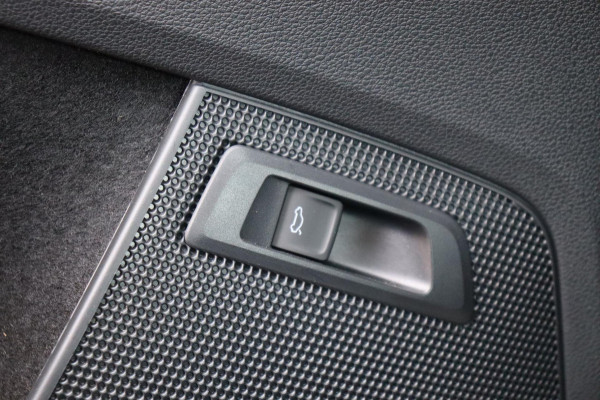 Škoda Kodiaq 1.5 TSI Bus.Ed. Plus org.NL digitaal-dashb, stuurhulp camera's trekhaak el.klep stuur+stoelverw.