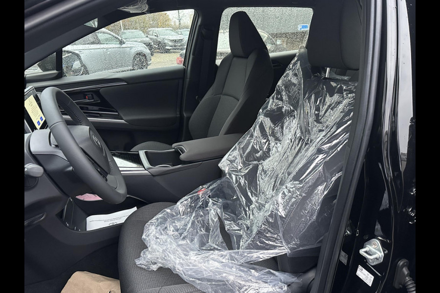 Toyota Bz4x ACTIVE 71 kWh VAN: €39.900,- VOOR: €35.440,- UW EINDEJAARSVOORDEEL: €4.460,- | 3 FASE| NIEUWE AUTO!!| 10 JAAR VOLLEDIGE FABRIEKSGARANTIE TOYOTA!| WARMTEPOMP| ADAPTIVE CRUISE| ACHTERUITRIJ CAMERA|