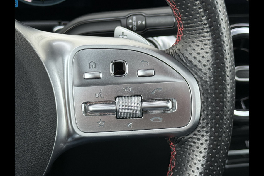 Mercedes-Benz Glb 200 Business Solution AMG | Pano | Trekhaak | Navi | Camera | LED | DAB+