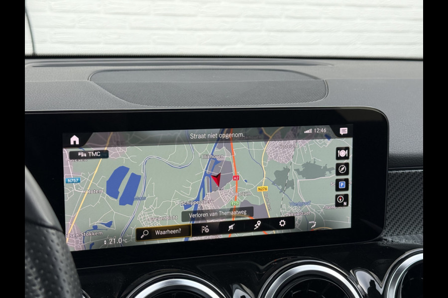 Mercedes-Benz Glb 200 Business Solution AMG | Pano | Trekhaak | Navi | Camera | LED | DAB+