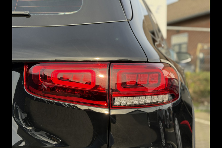 Mercedes-Benz Glb 200 Business Solution AMG | Pano | Trekhaak | Navi | Camera | LED | DAB+