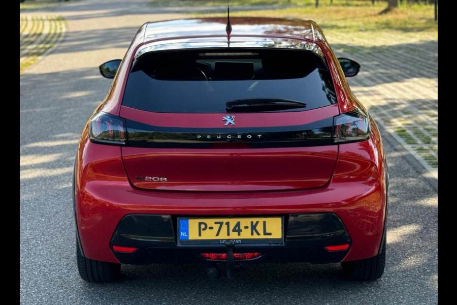 Peugeot e-208 EV Blue Lease Allure 50 kWh, achteruitrijcamera, digitaal cockpit, afneembare trekhaak, led, luxe uitvoering