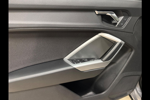 Audi Q3 35 TFSI Pro Line business, Apple Carplay, Matrix, ACC, Android Auto, Blind Spot, Camera, Volledig Onderhouden