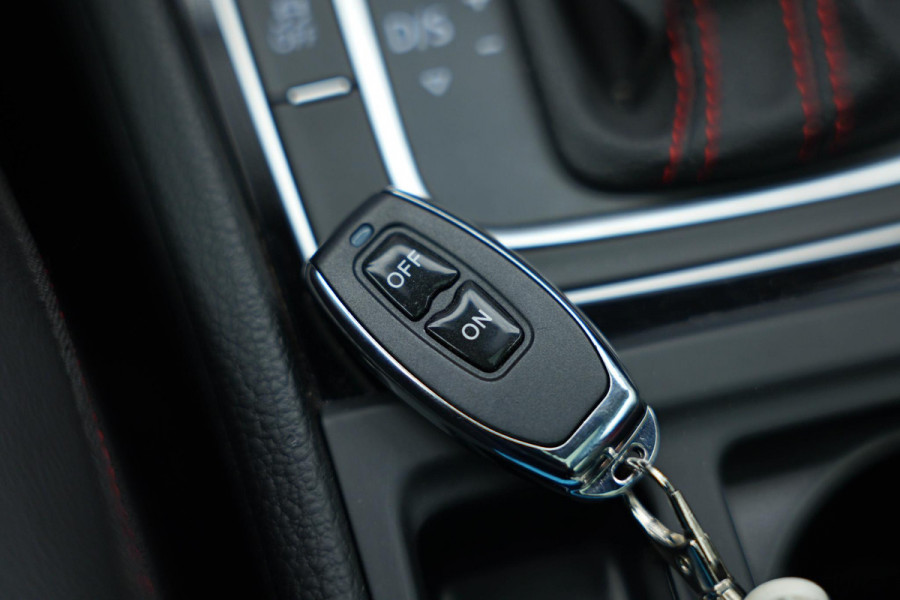 Volkswagen Golf 2.0 TSI GTI Performance |Pano|Leder|Keyless|DynAudio|Carplay|