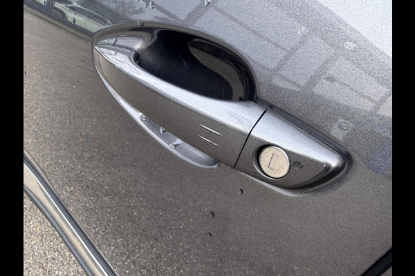 Peugeot 3008 1.6 HYbrid 225 Allure Pack Business PHEV PLUG-IN HYBRIDE | STOELVERWARMING | ADAPTIEVE CRUISE | KEYLESS ENTRY & START | DODEHOEK | CAMERA | VEEL OPTIES | RIJKLAAR GELEVERD MET 12 MND BOVAG GARANTIE