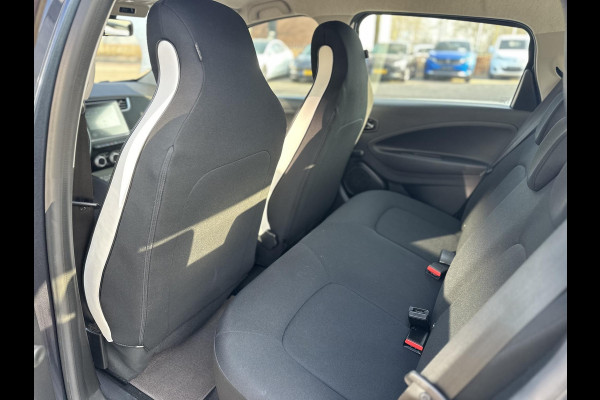Renault ZOE R110 Life 52 kWh KOOPACCU | 3 FASE LADER | STOELVERWARMING | CLIMATE CONTROL | FULL LED |  APPLE / ANDROID CARPLAY | PAS 25000KM ! | RIJKLAAR GELEVERD MET 12 MND BOVAG GARANTIE |